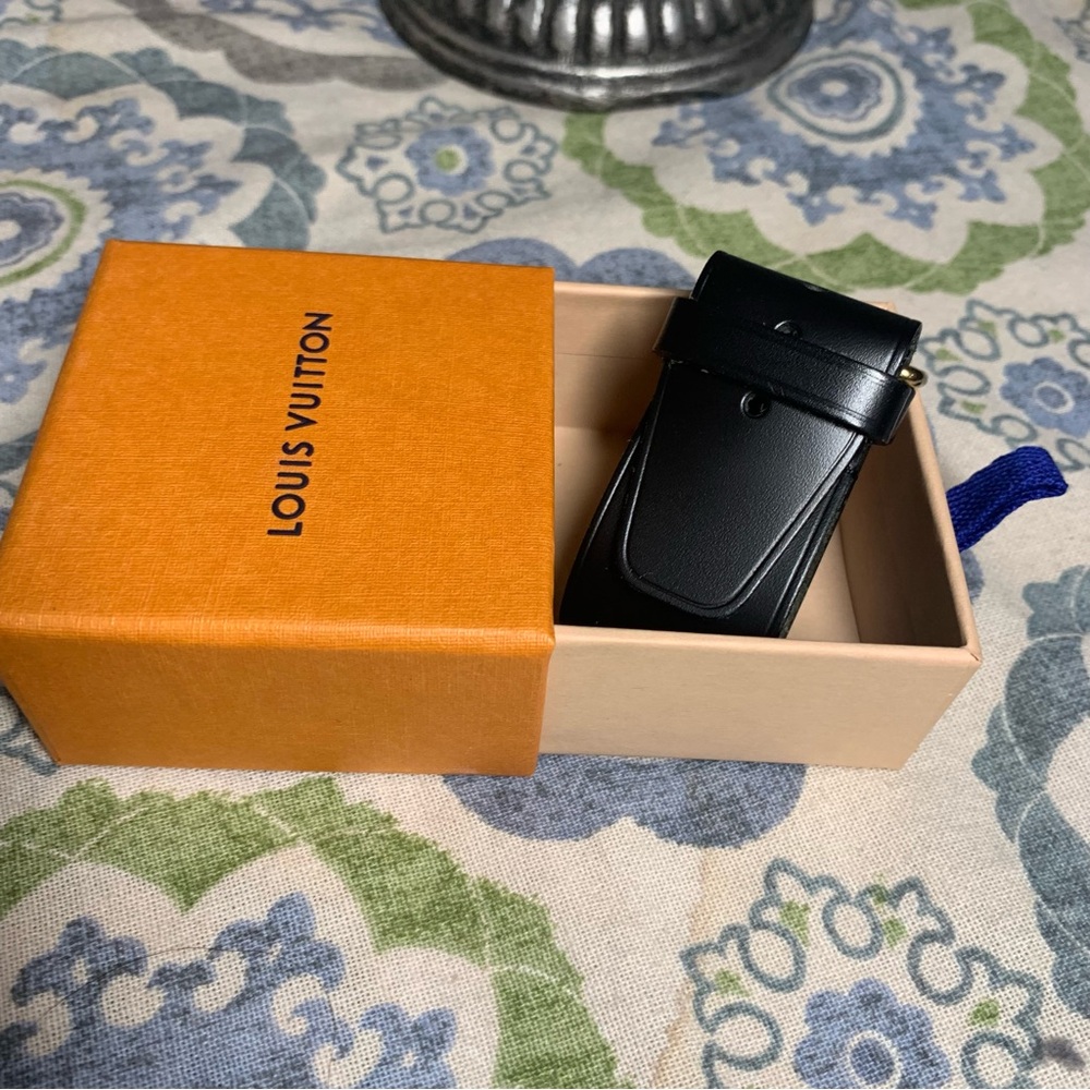 Louis Vuitton Handle Holder